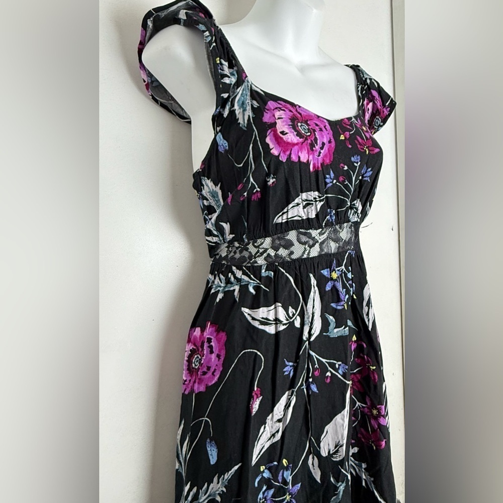 Express floral lace midi dress - Picture 4 of 8